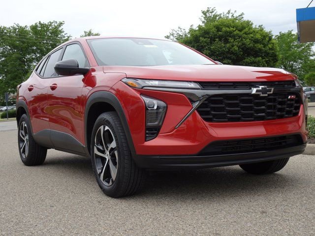 Used 2024 Chevrolet Trax RS w/ Driver Confidence Package FWD image 30