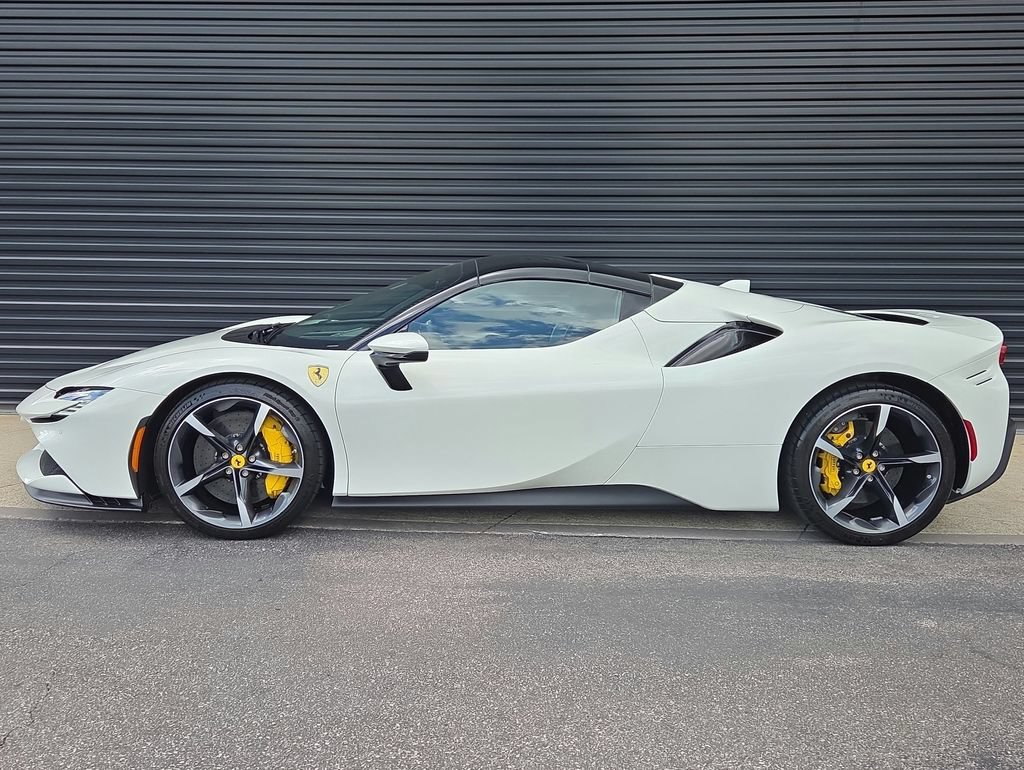 Used 2024 Ferrari SF90 Spider AWD/4WD image 2