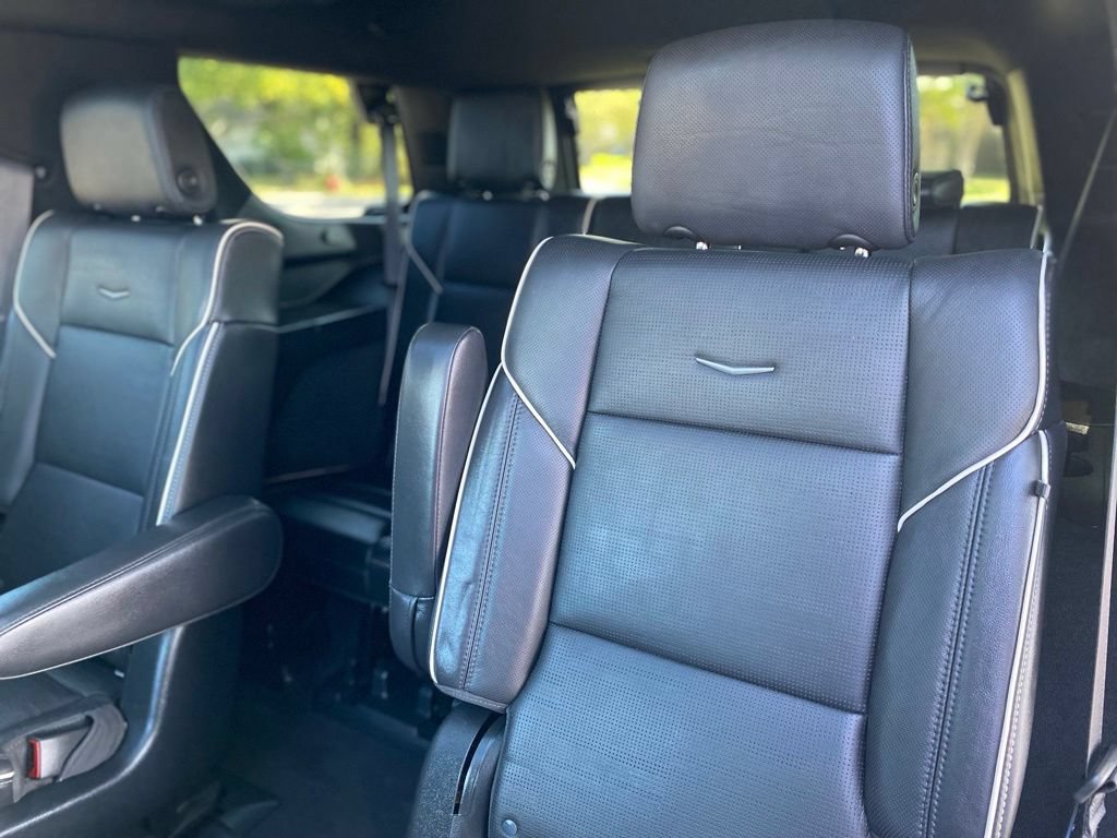 Used 2022 Cadillac Escalade Sport w/ Touring Package AWD/4WD image 29