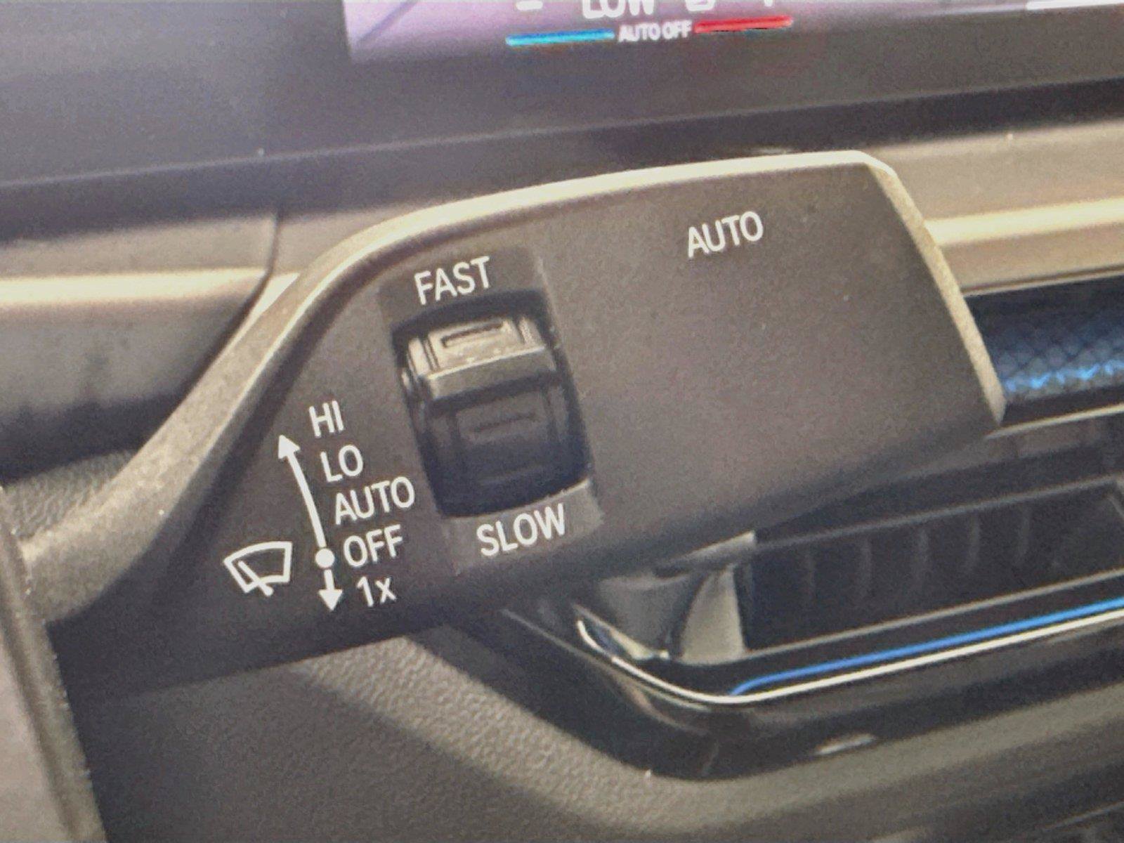 Used 2025 BMW 230i Coupe RWD image 13
