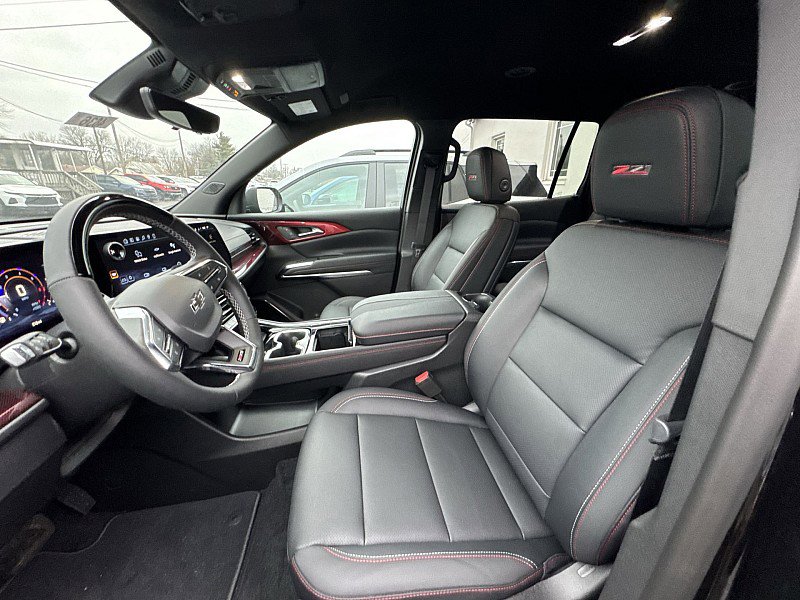 New 2026 Chevrolet Traverse Z71 w/ Enhanced Driving Package image 8