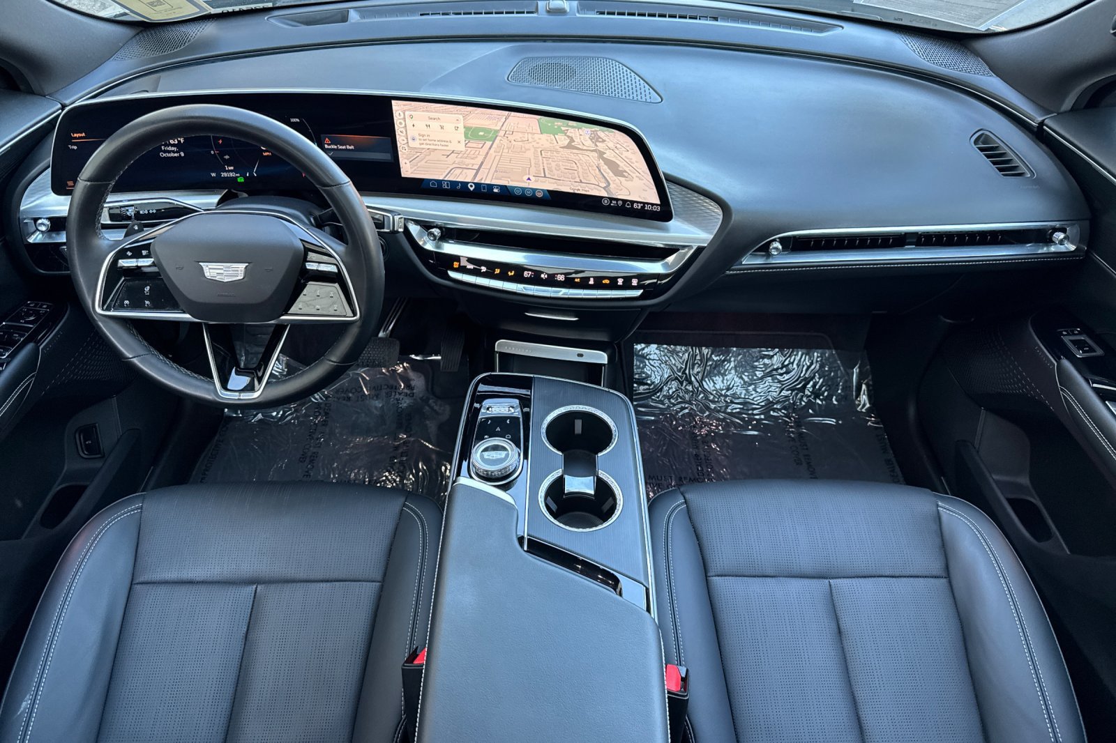 Used 2024 Cadillac Lyriq Luxury AWD/4WD image 14