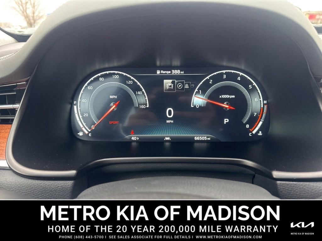 Used 2020 Kia K900 Luxury w/ VIP Package image 17