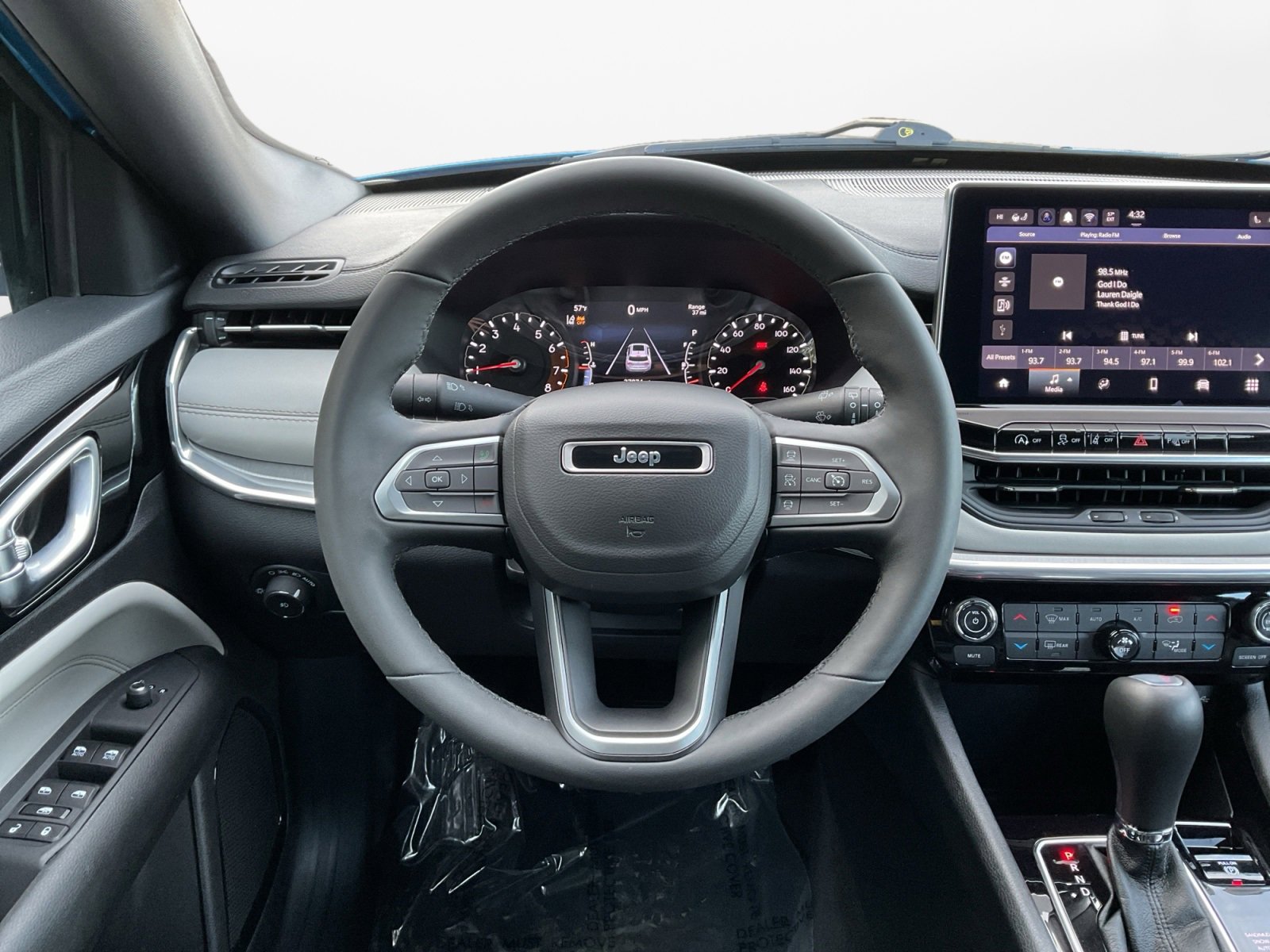 Used 2024 Jeep Compass Limited image 12