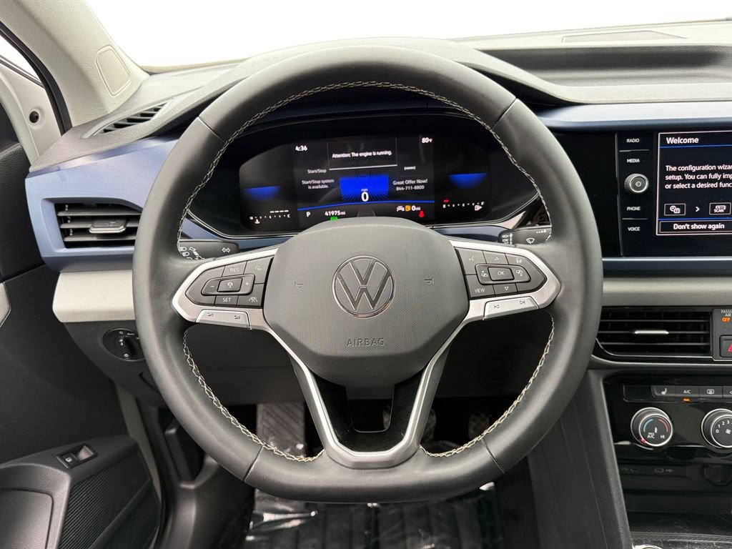 Used 2023 Volkswagen Taos SE FWD image 12
