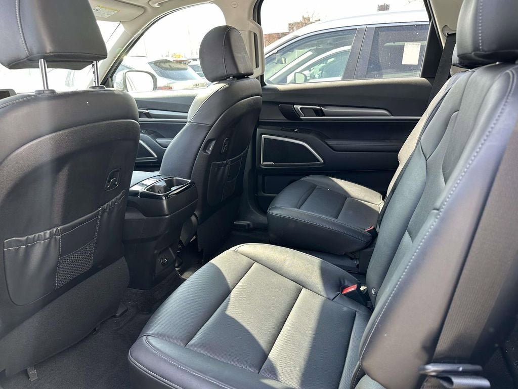 Certified 2022 Kia Telluride S image 13