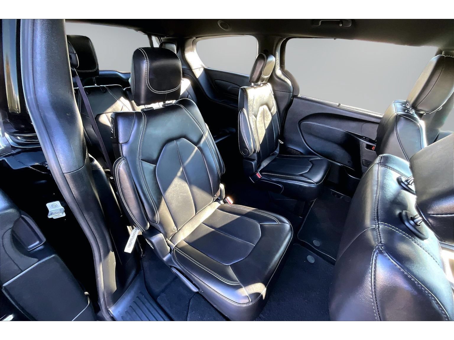 Used 2026 Chrysler Pacifica Select FWD image 20