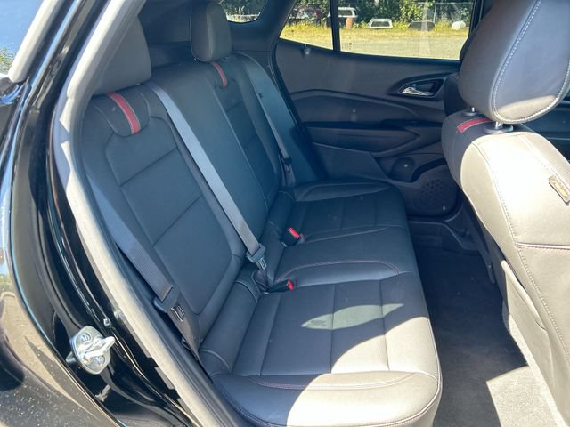 Used 2026 Chevrolet Trax RS w/ Sunroof Package FWD image 25