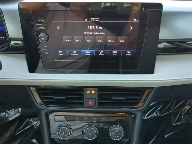 Certified 2025 Volkswagen Taos S image 19