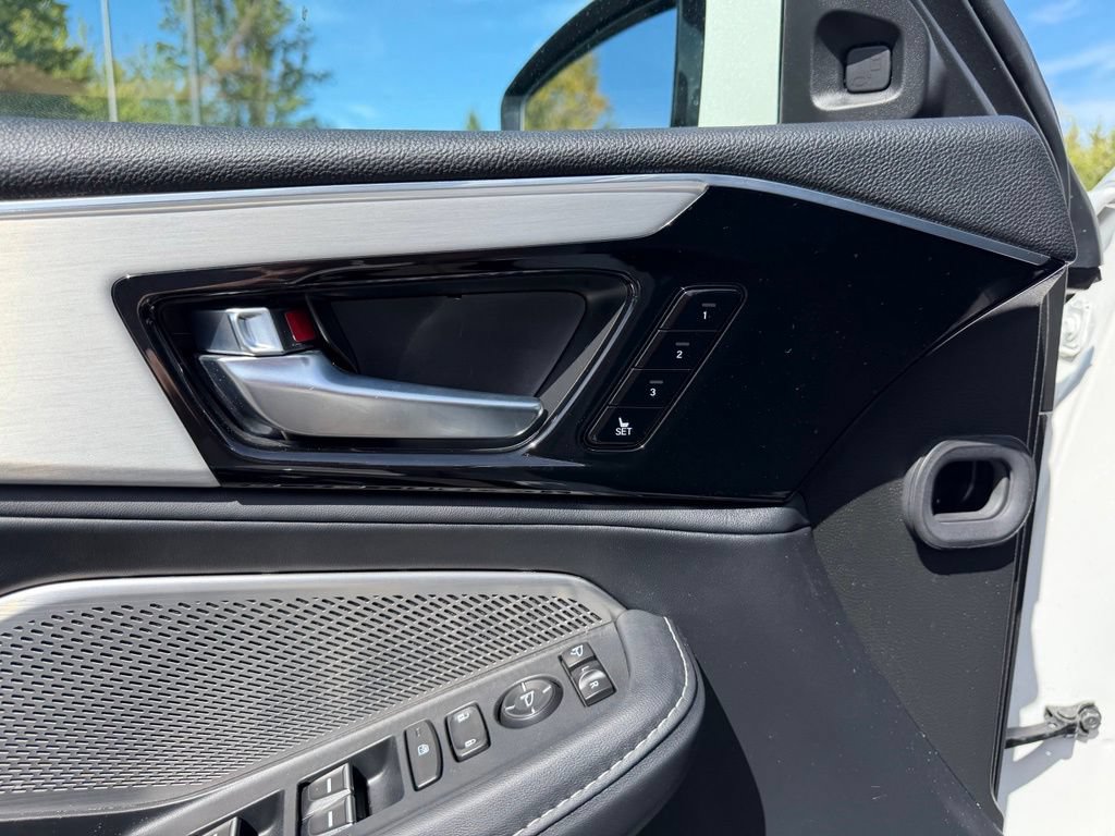 Used 2023 Acura MDX w/ Technology Package AWD/4WD image 12