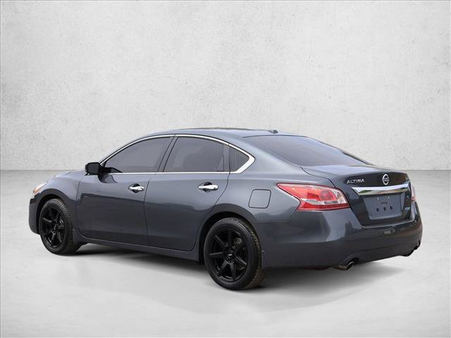 Used 2013 Nissan Altima 2.5 SV FWD image 7