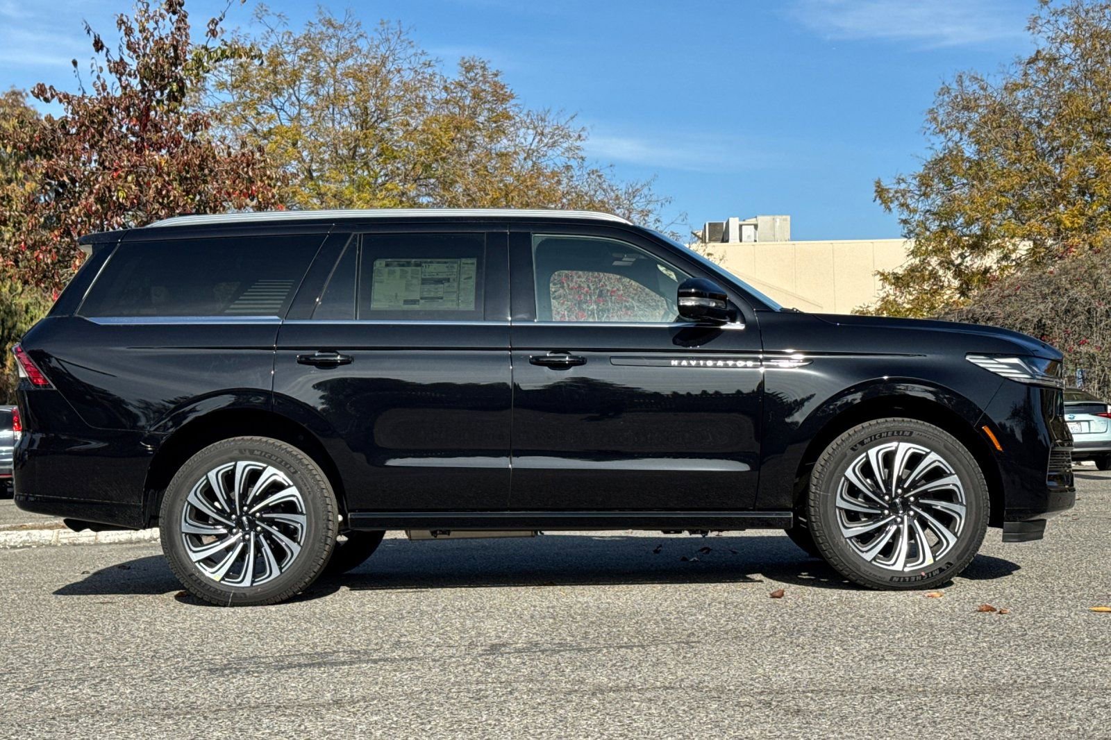 New 2025 Lincoln Navigator Black Label image 4