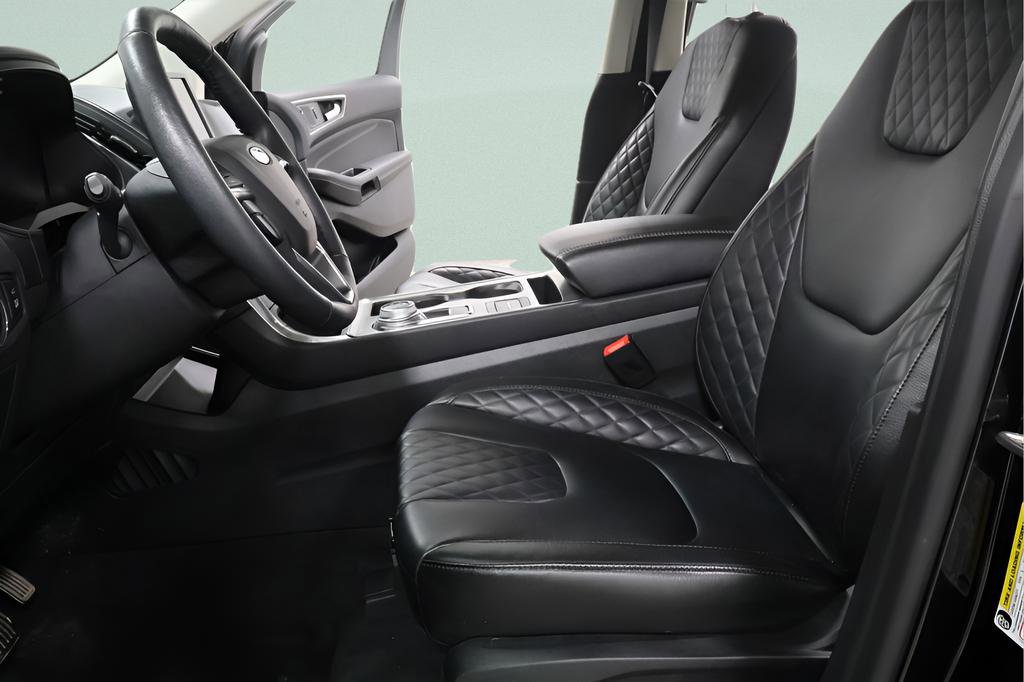 Used 2024 Ford Edge Titanium AWD/4WD image 21