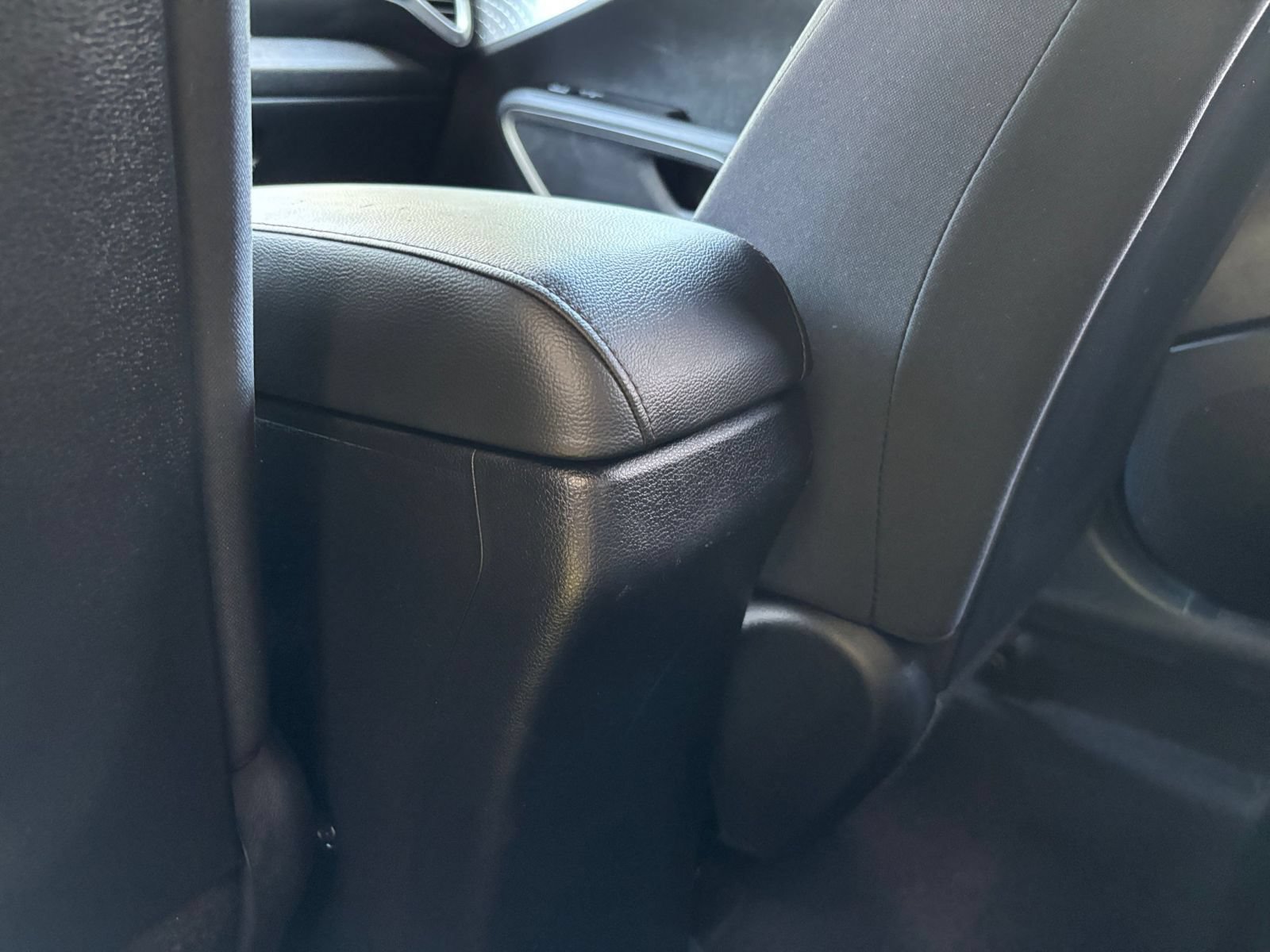 Used 2025 Kia Soul LX w/ LX Technology Package FWD image 22