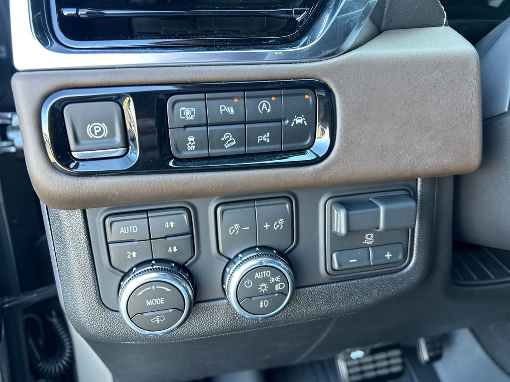 New 2026 GMC Yukon XL Denali Ultimate image 21