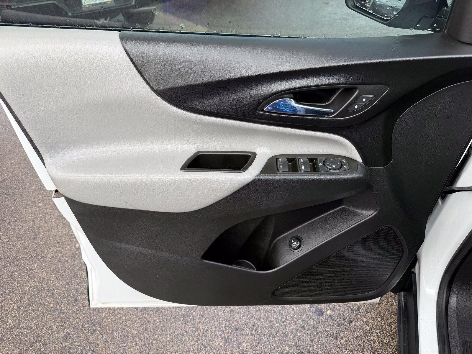 Used 2022 Chevrolet Equinox LT AWD/4WD image 11