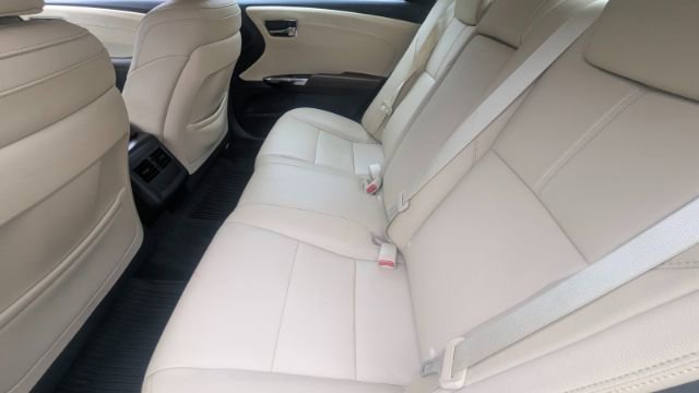 Used 2018 Toyota Avalon XLE Plus image 21