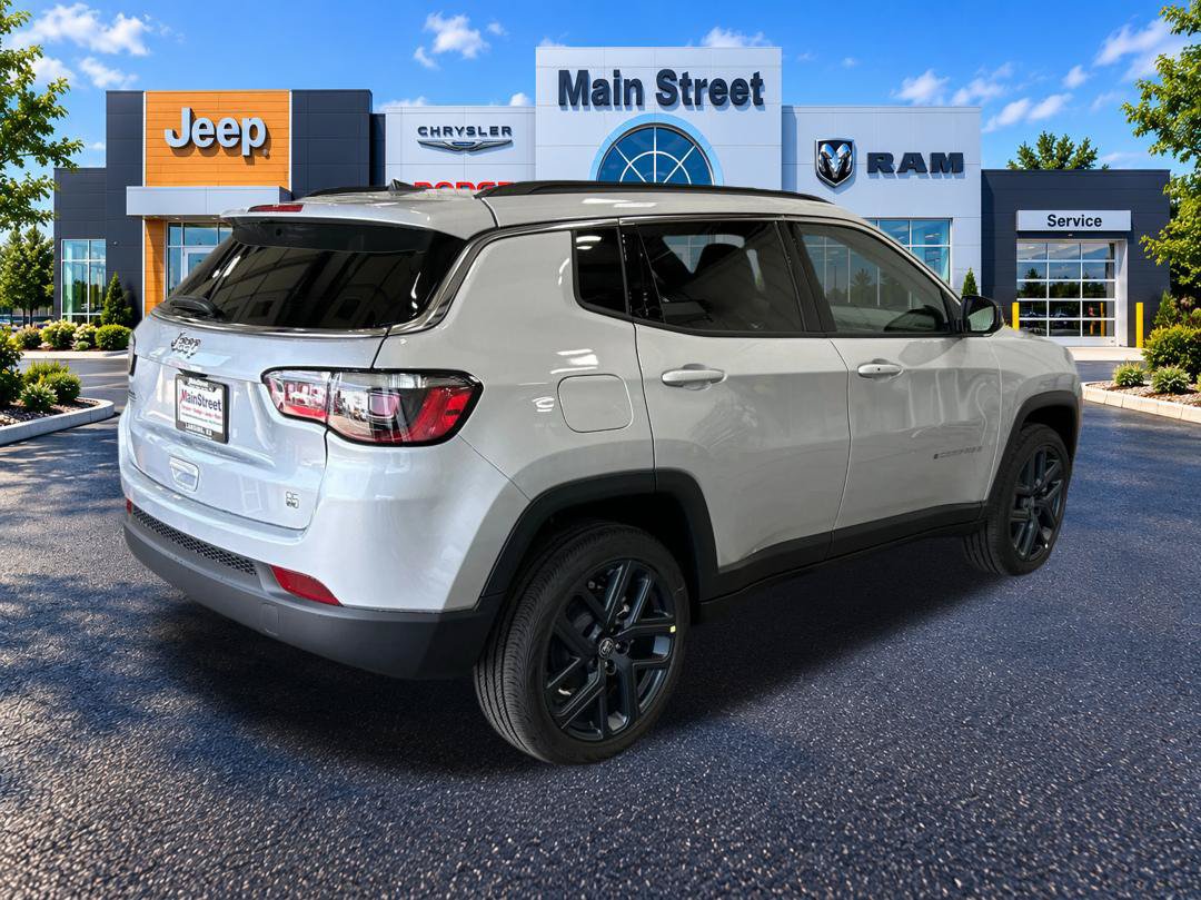 New 2026 Jeep Compass Latitude AWD/4WD image 5