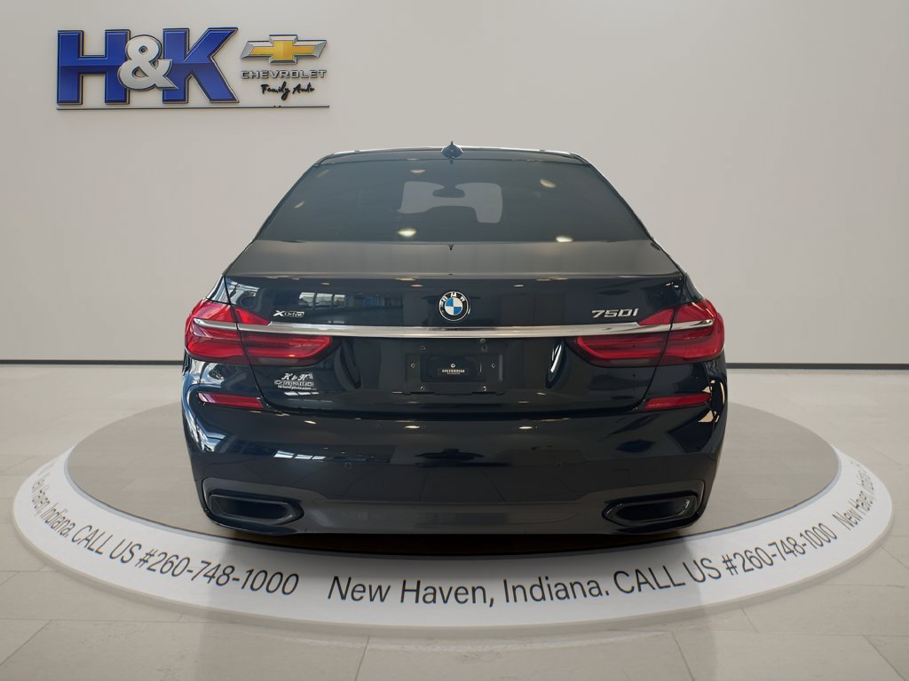 Used 2019 BMW 750i xDrive w/ M Sport Package AWD/4WD image 5