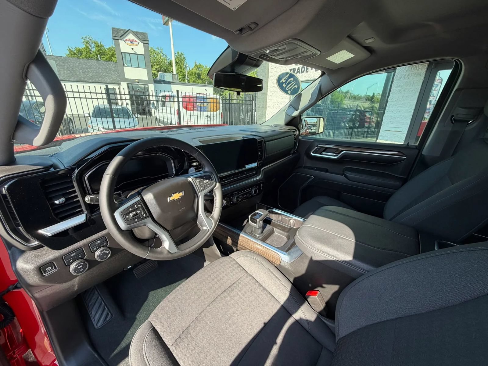 Used 2024 Chevrolet Silverado 1500 LT w/ Protection Package AWD/4WD image 50