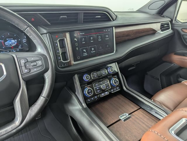 Used 2023 GMC Yukon XL Denali Ultimate AWD/4WD image 19