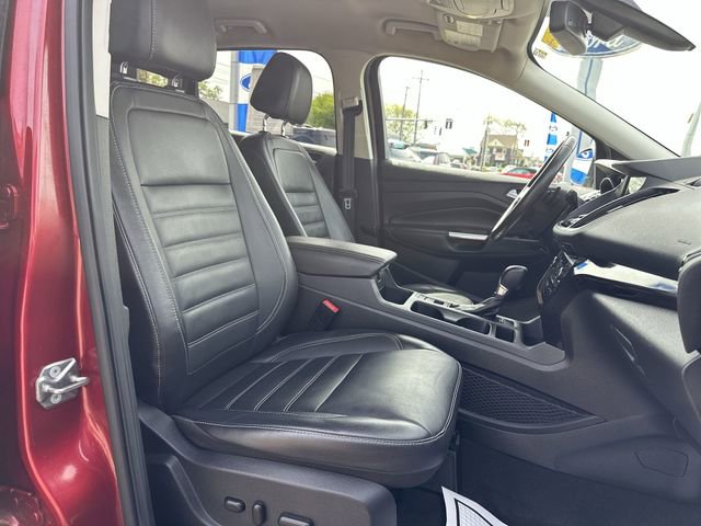 Used 2017 Ford Escape Titanium AWD/4WD image 27