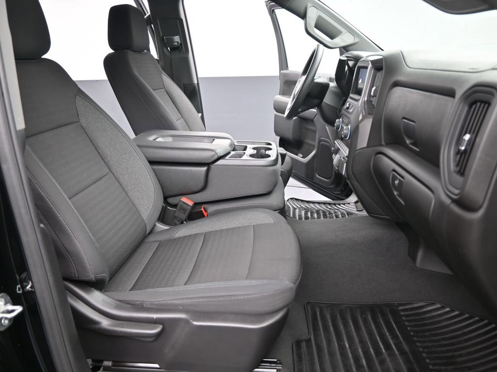 Used 2024 Chevrolet Silverado 1500 Custom w/ Turbomax Blackout Package image 27