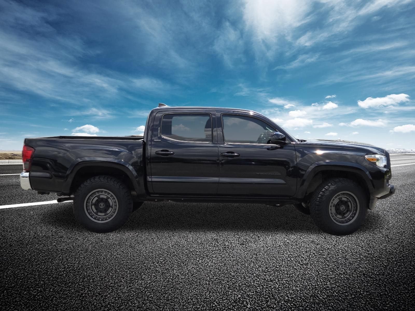 Used 2019 Toyota Tacoma SR5 RWD image 15