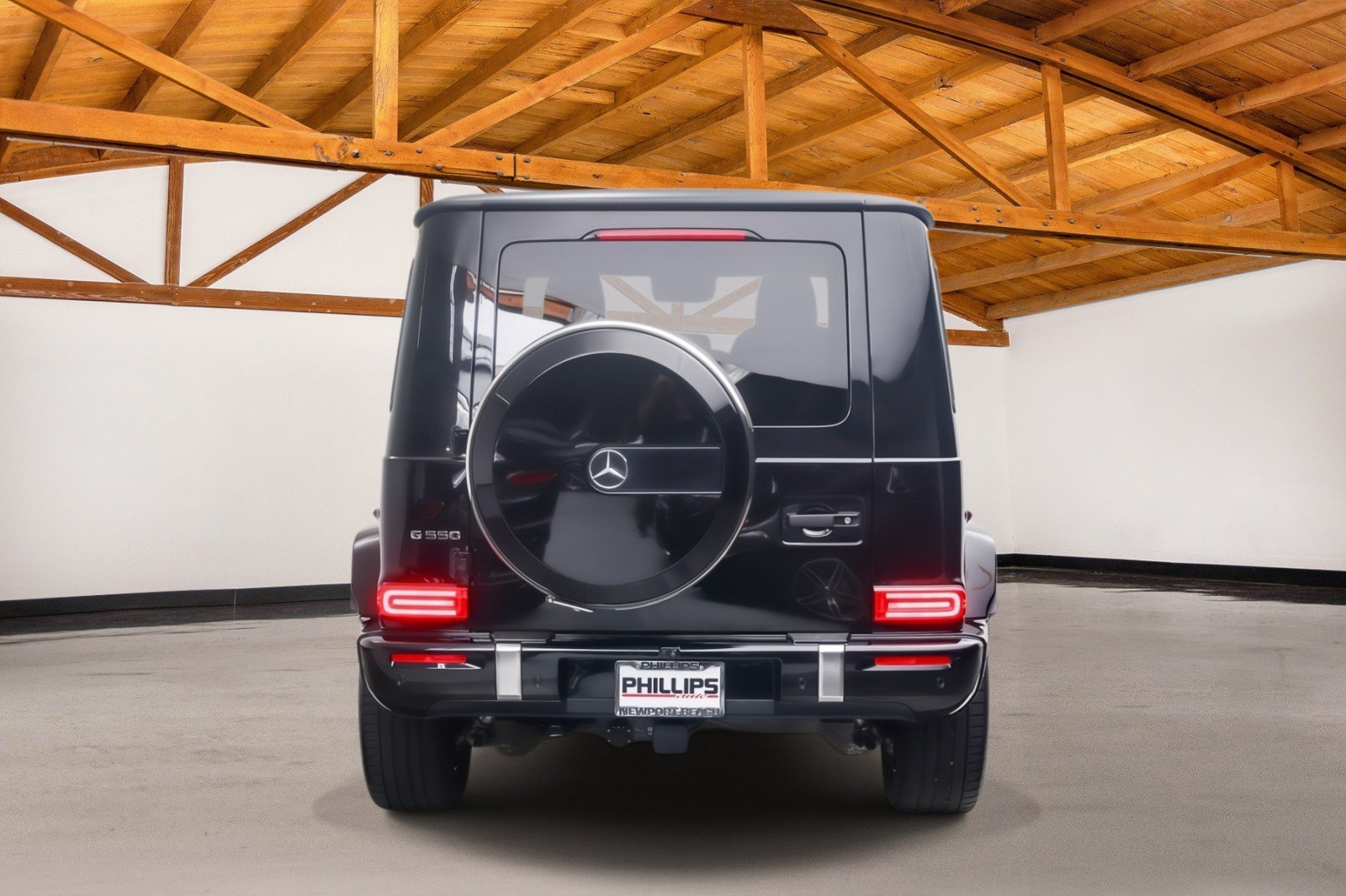 Used 2025 Mercedes-Benz G 550 image 4