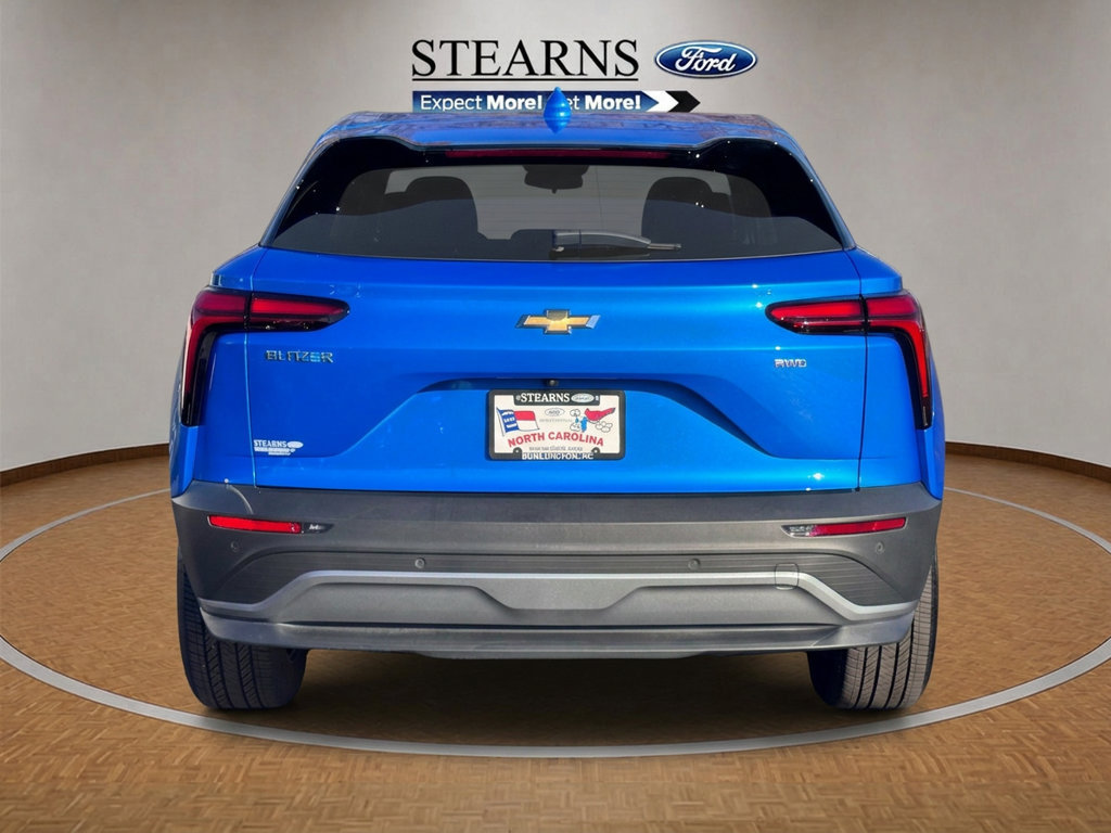 Used 2025 Chevrolet Blazer EV LT AWD/4WD image 16