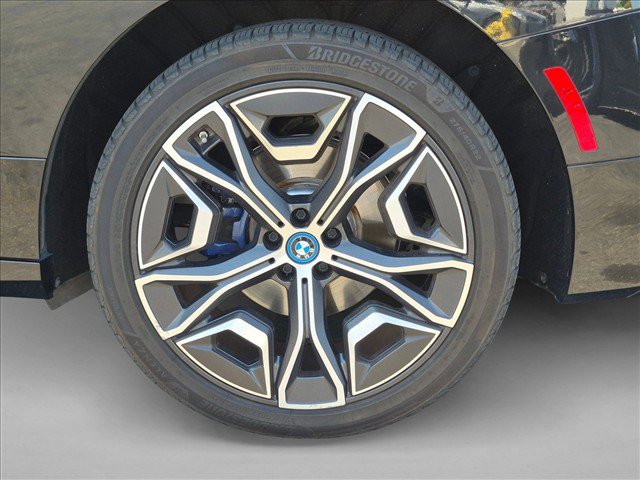 Certified 2024 BMW iX xDrive50 w/ Premium Package AWD/4WD image 23