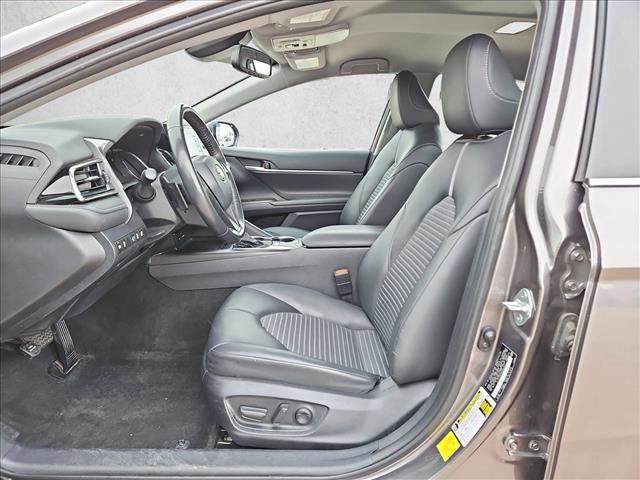 Used 2024 Toyota Camry SE w/ Cold Weather Package image 15