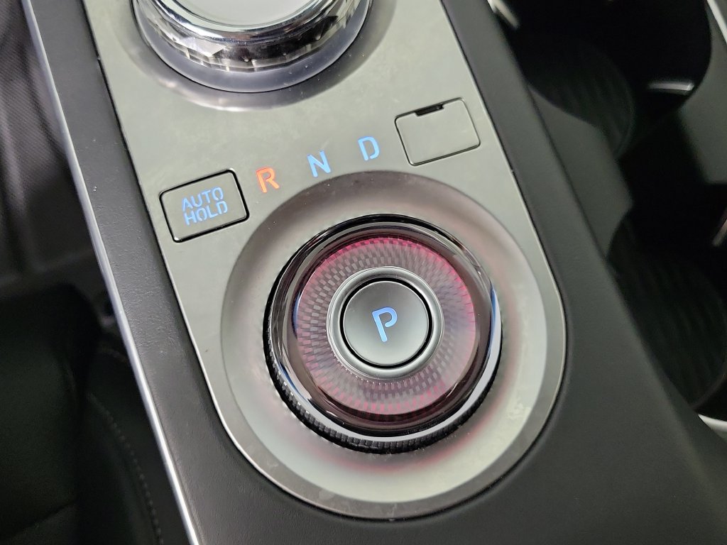Used 2025 Genesis GV70 2.5T AWD/4WD image 31