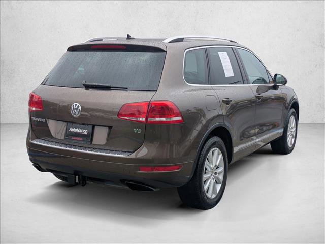 Used 2013 Volkswagen Touareg Sport image 5