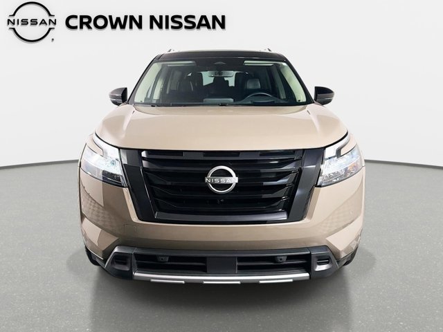 Certified 2024 Nissan Pathfinder Platinum w/ Black Appearance Package FWD image 2