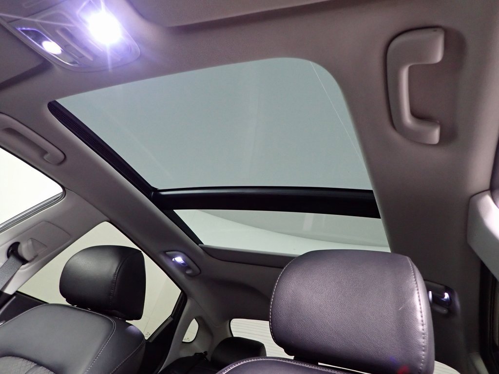 Used 2020 Kia Optima SE image 4