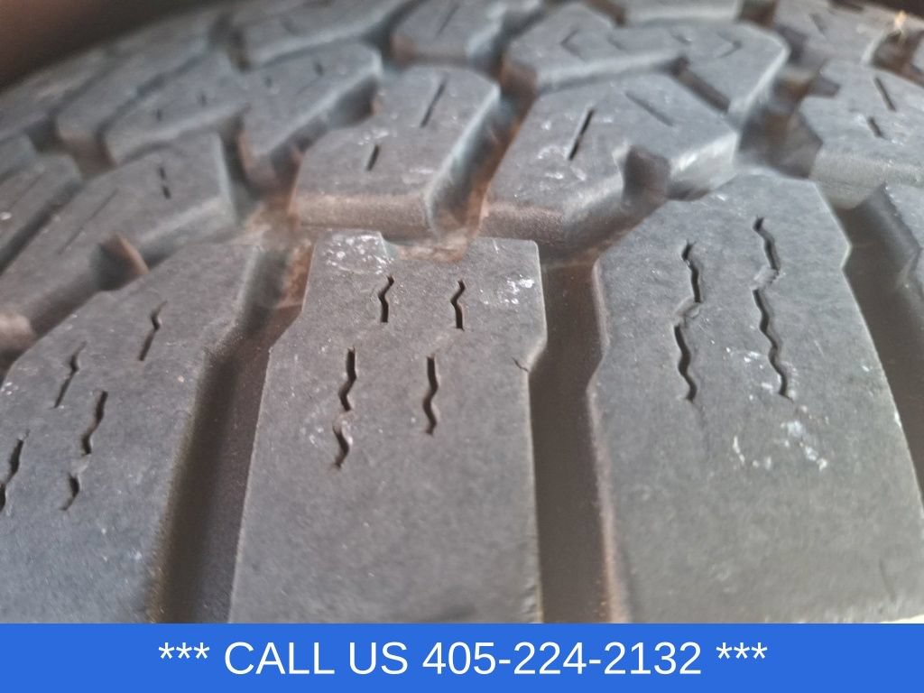 Used 2025 Jeep Compass Trailhawk AWD/4WD image 18