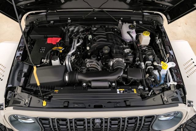 Used 2025 Jeep Gladiator Rubicon w/ Safety Group AWD/4WD image 87