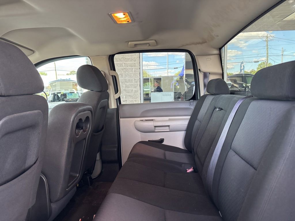 Used 2010 GMC Sierra 1500 W/T AWD/4WD image 10