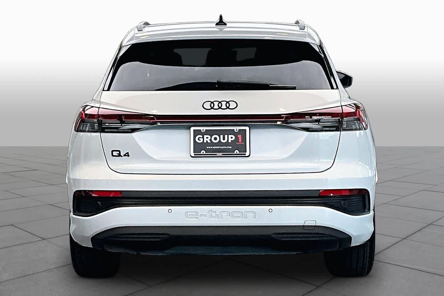 Used 2025 Audi Q4 e-tron Premium Plus w/ Premium Plus RWD image 4