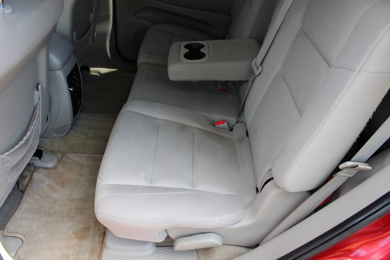 Used 2011 Dodge Durango Crew w/ Entry Nav/Commuter Group AWD/4WD image 30