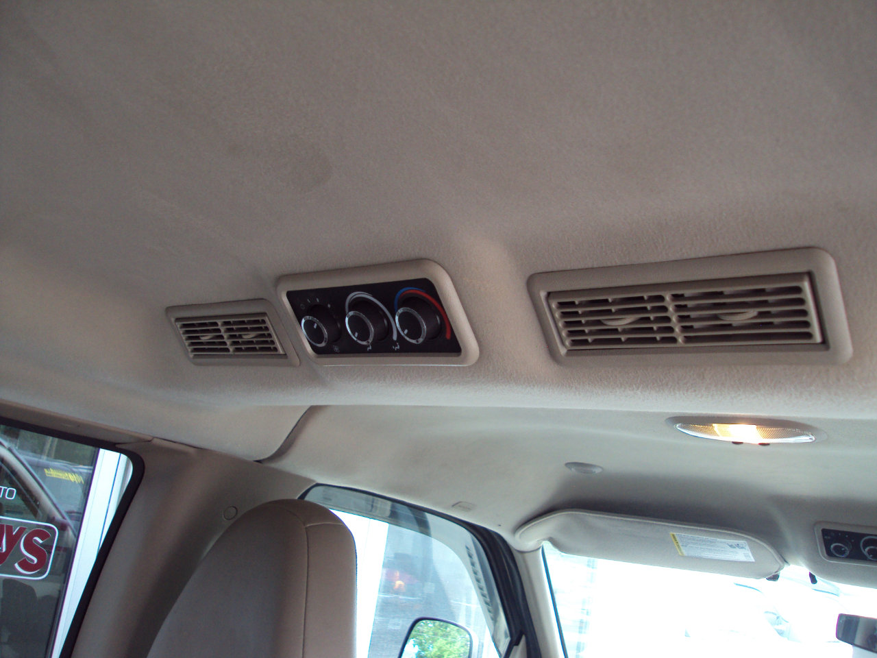 Used 2011 Chevrolet Express 1500 LT w/ LT Preferred Equipment Group image 14