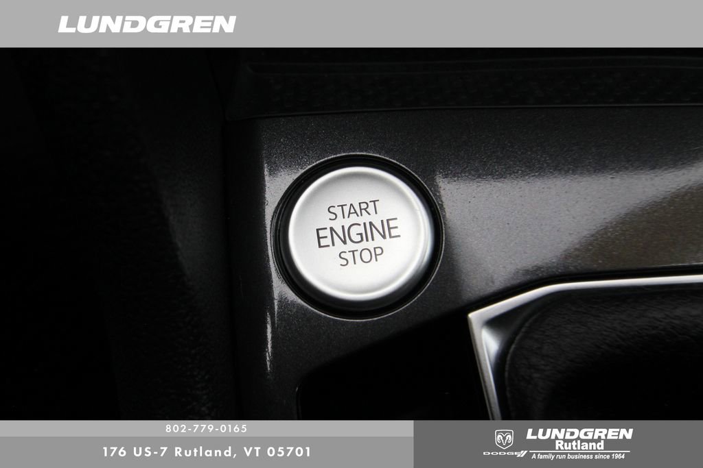 Used 2023 Volkswagen Tiguan SE R-Line image 27