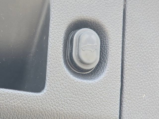 Used 2020 GMC Yukon SLE w/ SLE Value Package AWD/4WD image 14