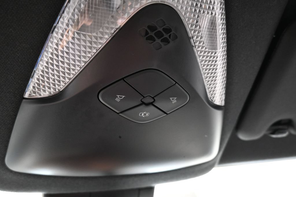 Used 2019 Toyota C-HR XLE FWD image 29