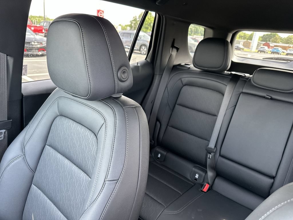 Used 2025 Chevrolet Equinox LT w/ Convenience Package II AWD/4WD image 12