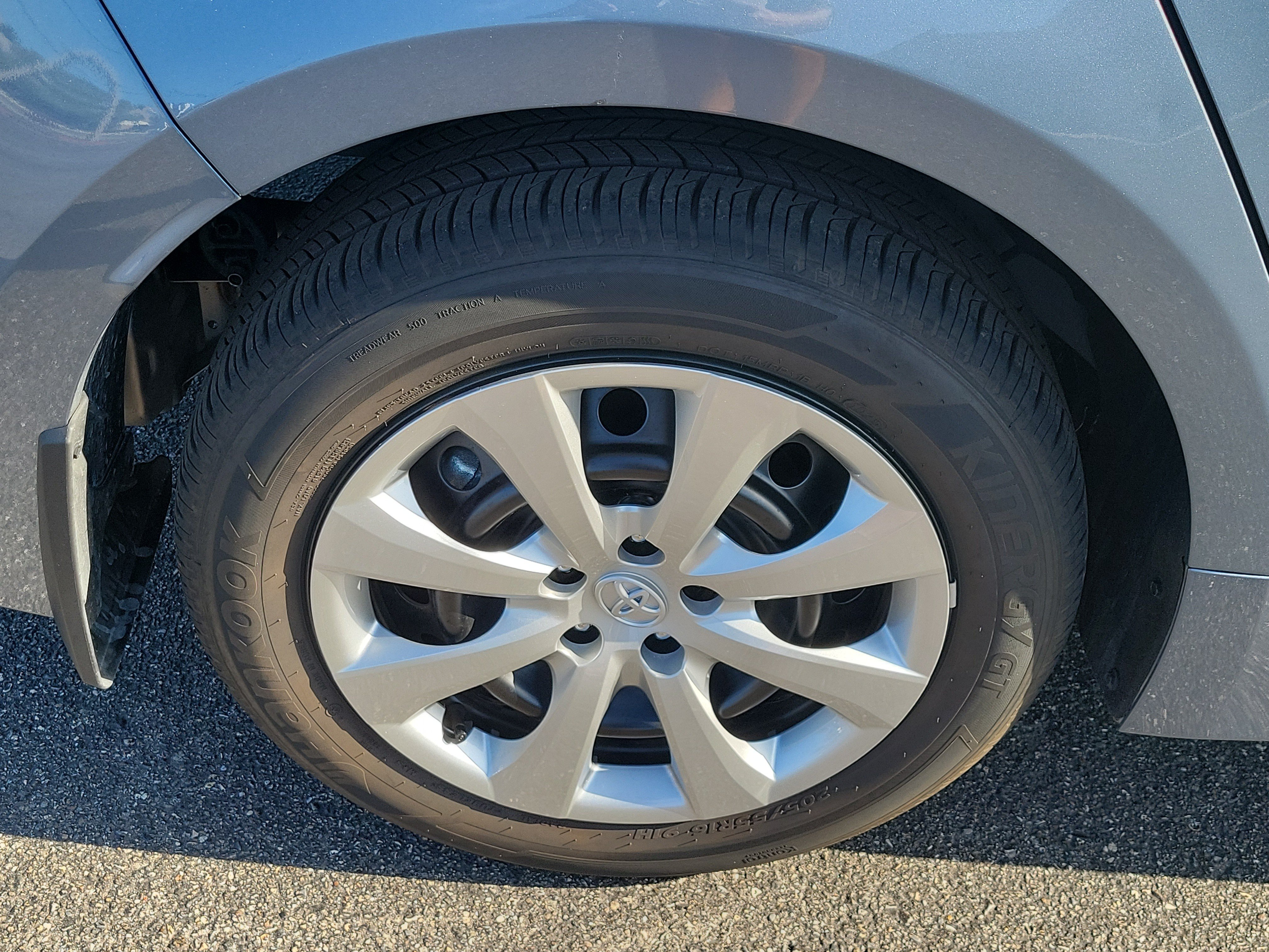 Used 2026 Toyota Corolla LE FWD image 10