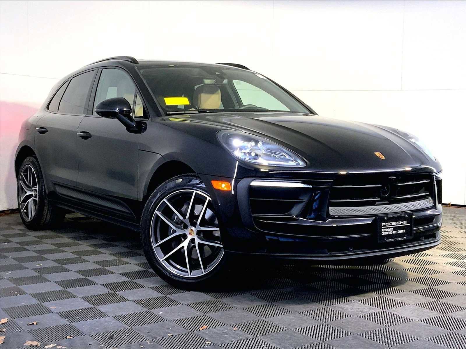 Certified 2025 Porsche Macan image 9