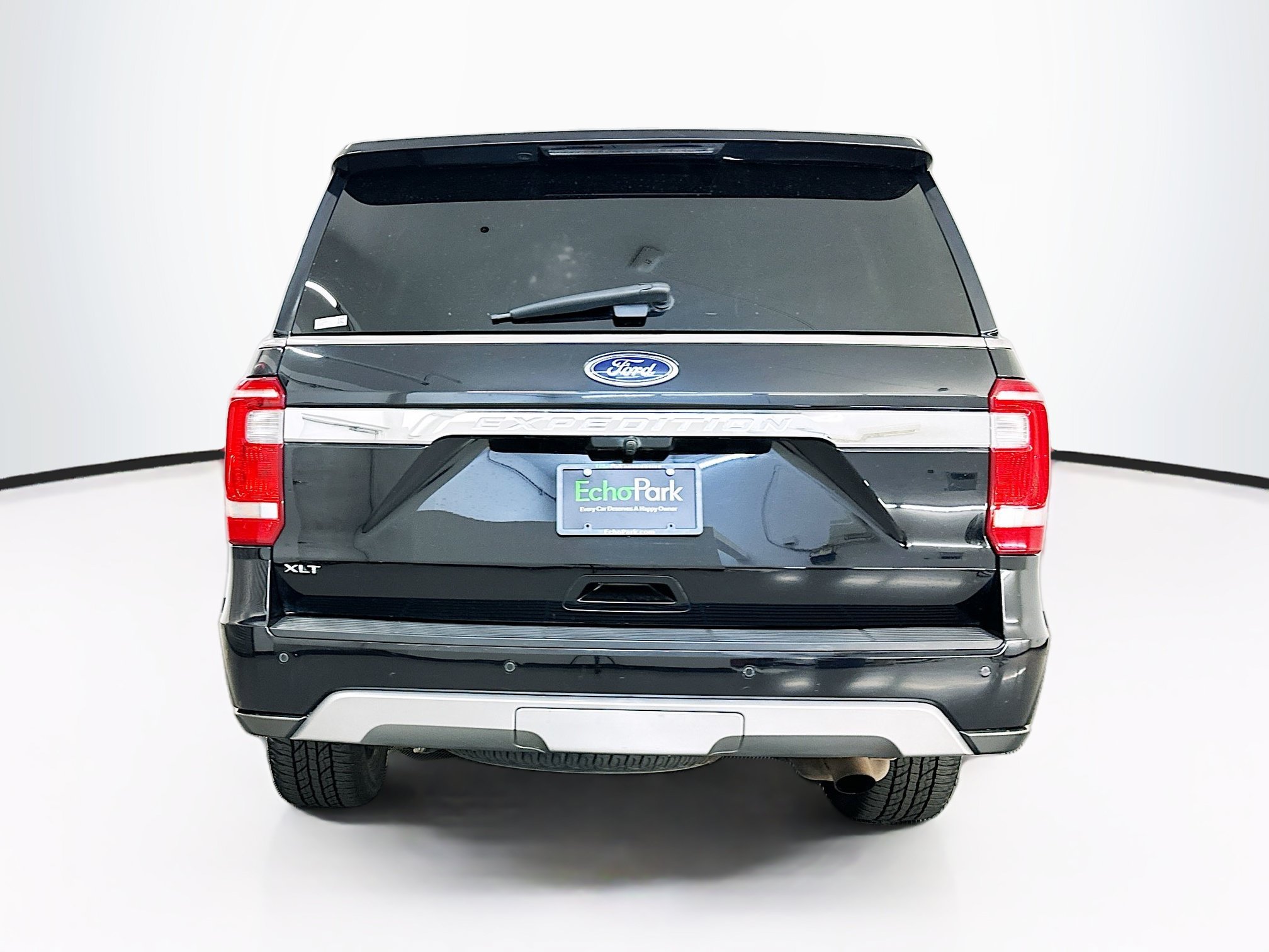 Used 2020 Ford Expedition XLT w/ Equipment Group 202A AWD/4WD image 7
