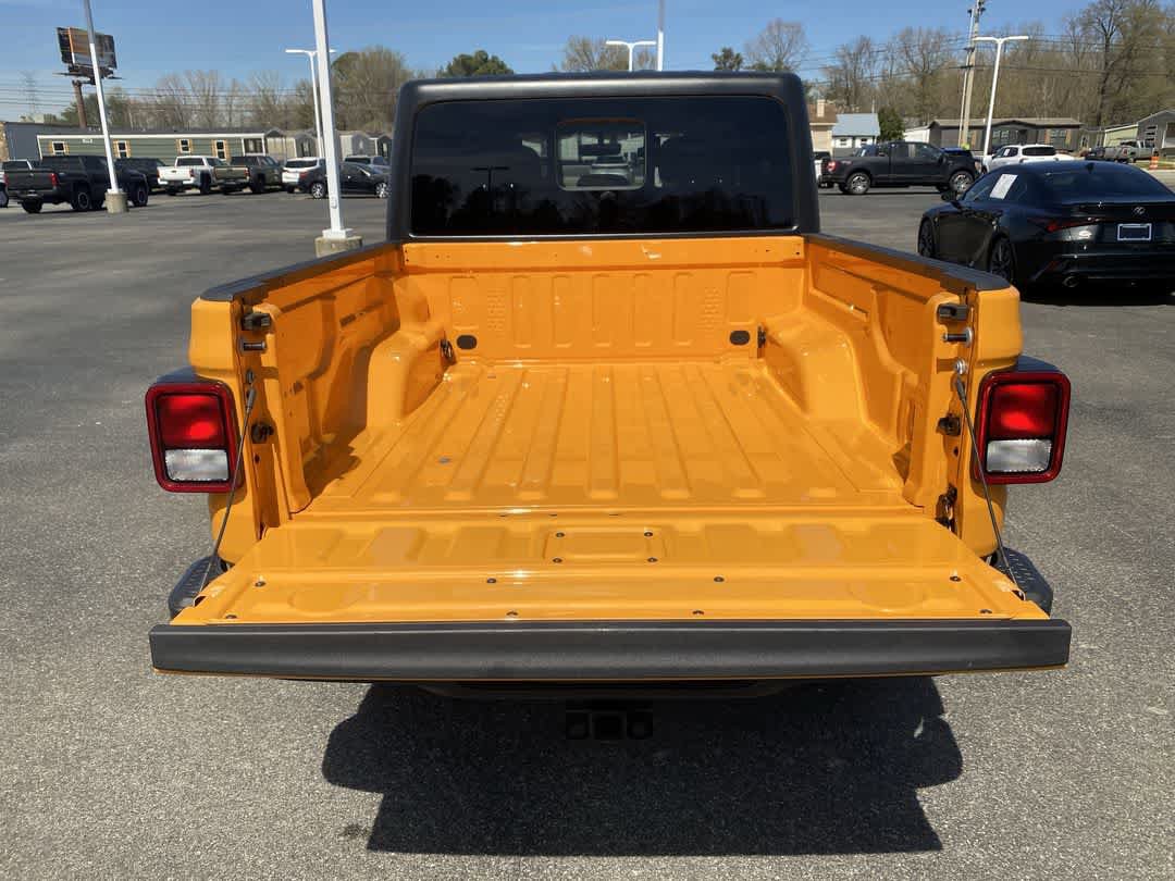 Used 2021 Jeep Gladiator Sport image 23